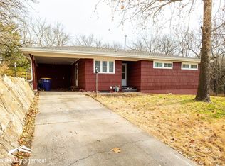 1112 Woodland St., Manhattan, KS 66502