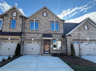 4722 Willowstone Dr, High Point, NC 27265