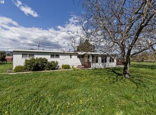 755 Country Club Rd, Hood River, OR 97031