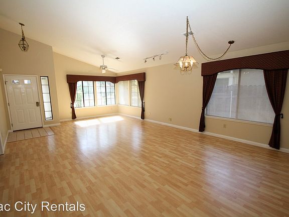 2nd image of 8116 Sonoma Hills Way