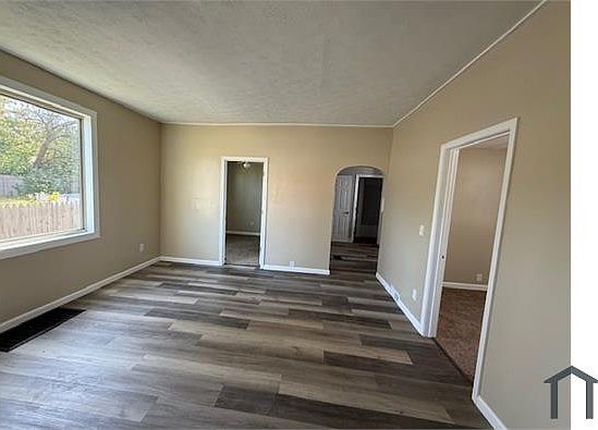 5th image of 312 16th St #1