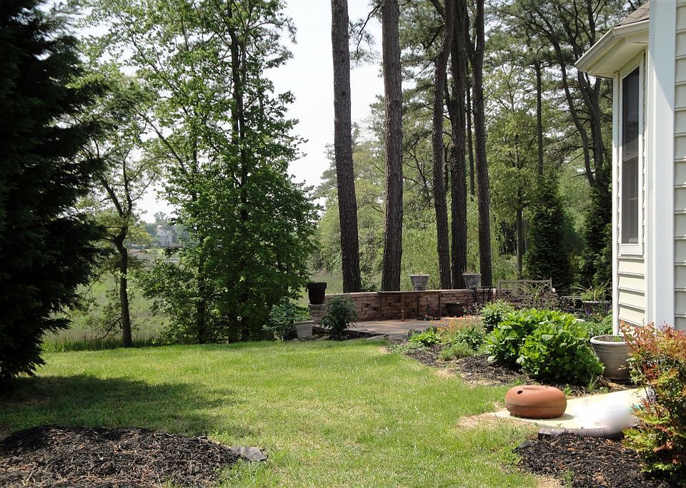 1st image of 133 Creekside Dr
