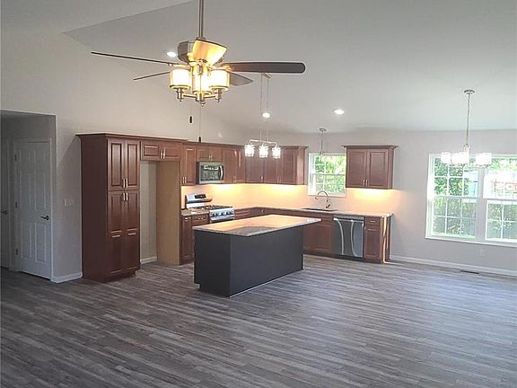 2nd image of 3537 Cardinal Crossing Blvd