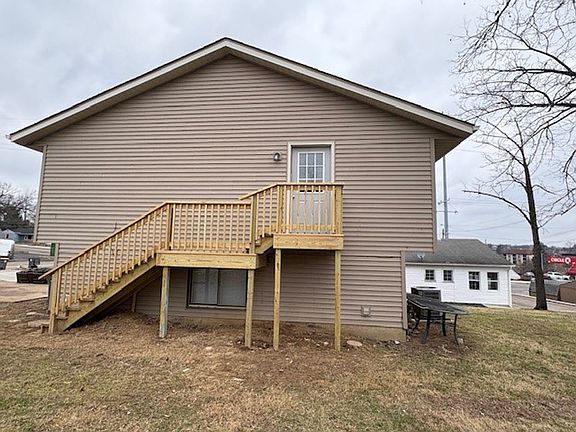 2nd image of 1326 N Woodburn Ave