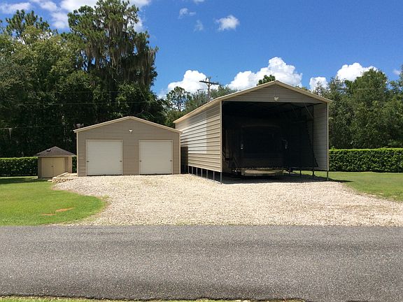 5th image of 215 Star Lake Dr