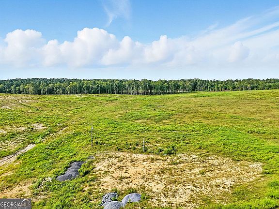 5th image of 851 Barnsley Garden Rd