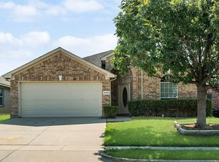 8408 Prairie Fire Dr, Fort Worth, TX 76131