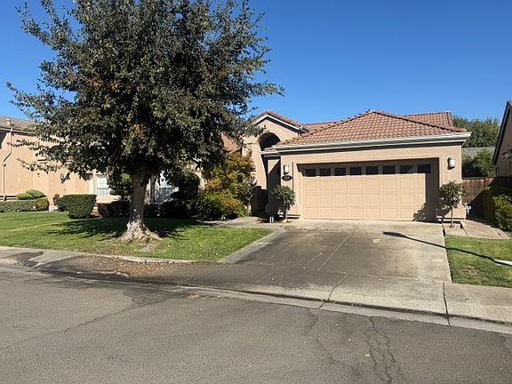 2nd image of 3349 Willowbrook Cir