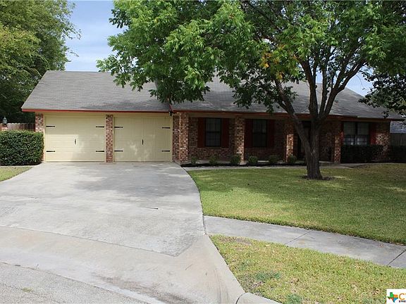3rd image of 605 Shad Cir
