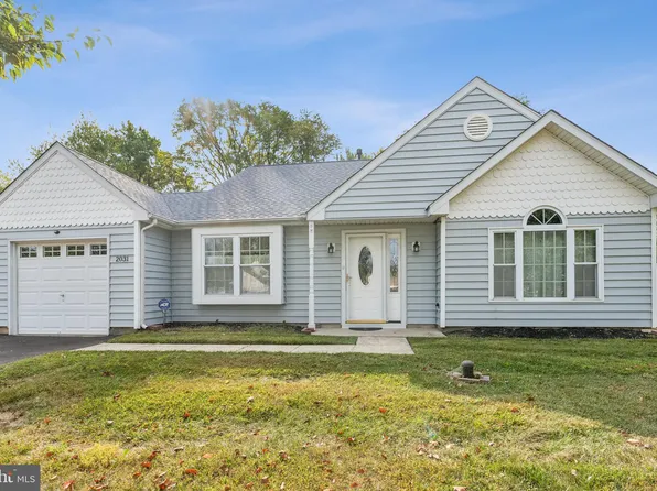 2031 Chatham Dr, Bensalem, PA 19020