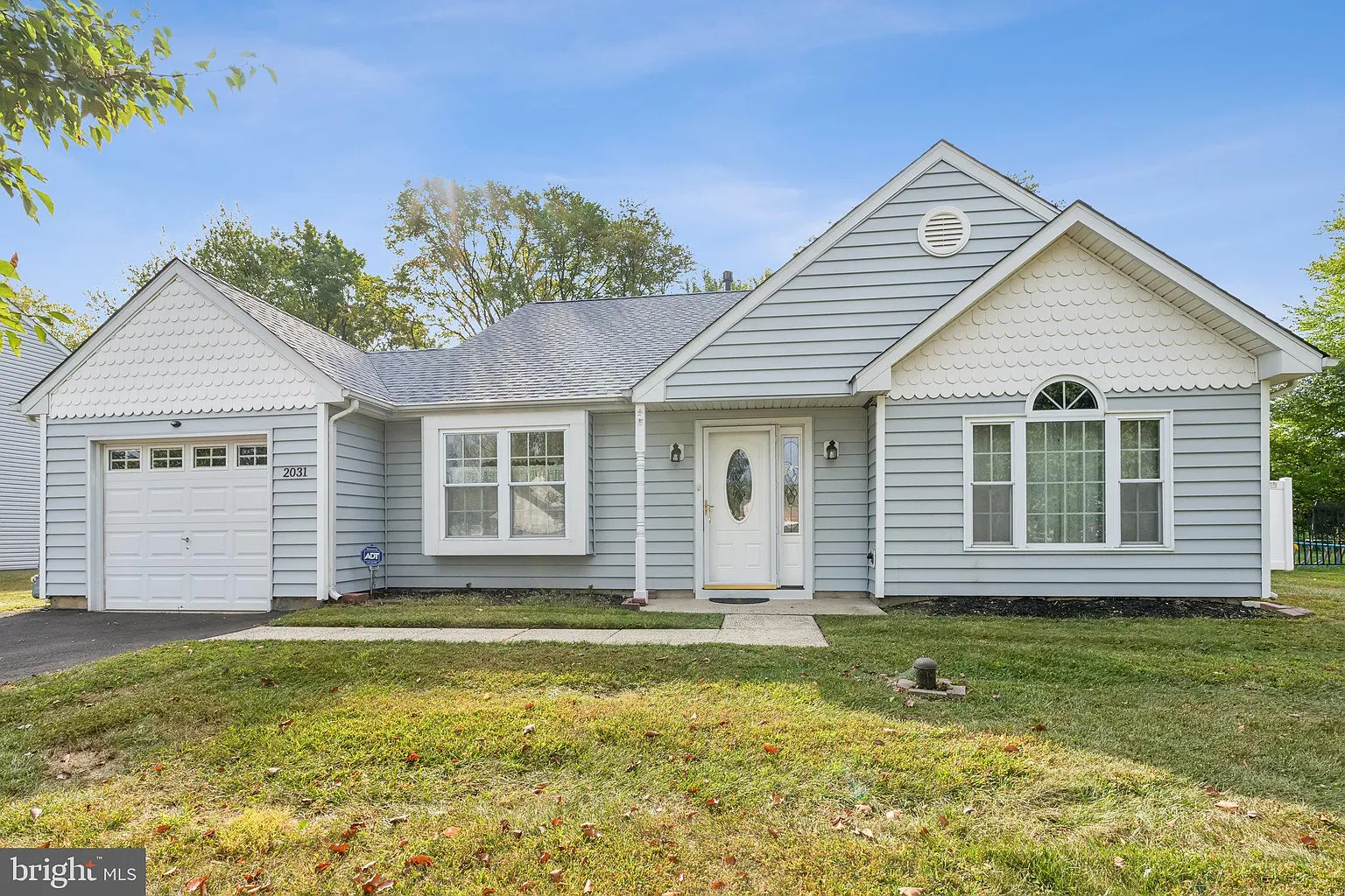 2031 Chatham Dr photo 1
