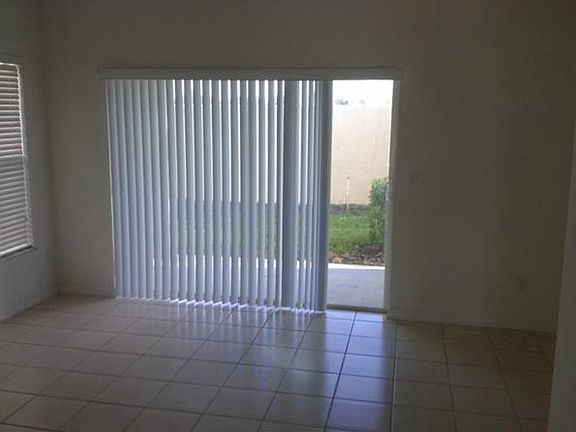 5th image of 10620 Savannah Wood Dr #88
