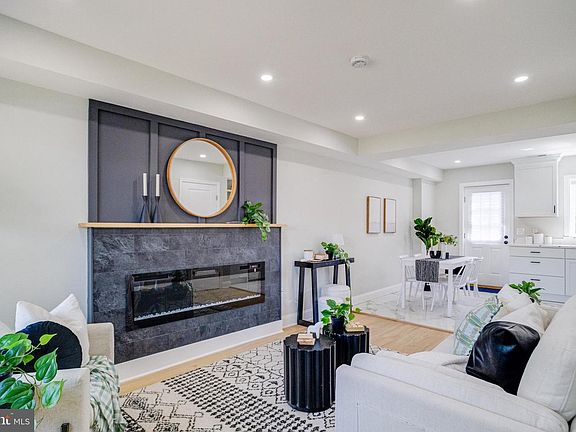 2nd image of 3723 Saint Margaret St