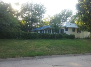 4835 SW 19th St, Topeka, KS 66604