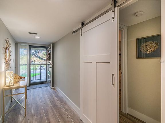 3rd image of 1916 Golfview Dr #1916