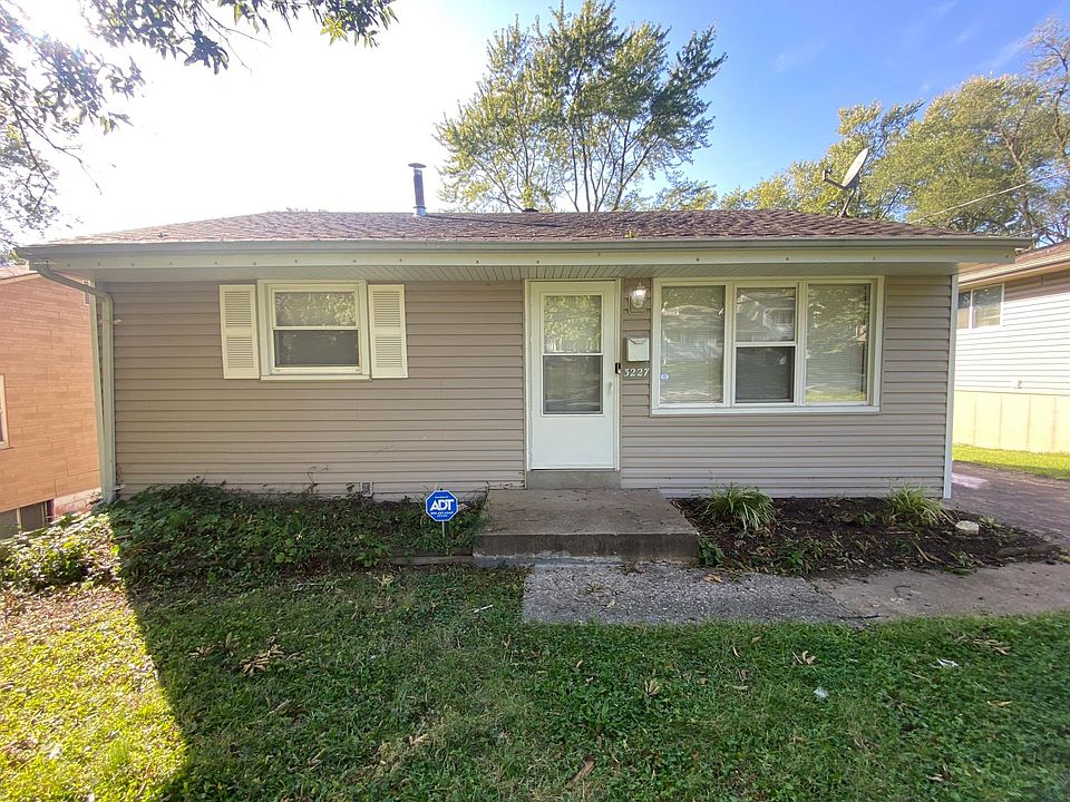1st image of 3227 W Tennyson Ave