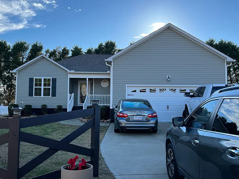 184 Hudson Farms Way — Photo 2