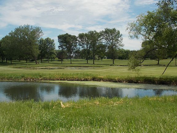 2nd image of 2100 Country Club Dr Unit 7