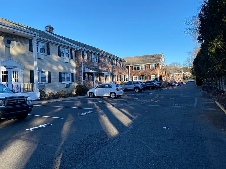 403 S Main St #H201 — Photo 12