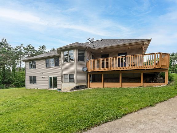 2nd image of 2124 Hilltop View Dr