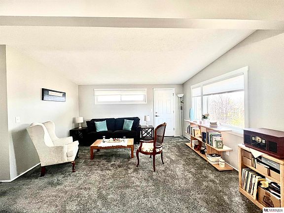 4th image of 749 Northborough Ln