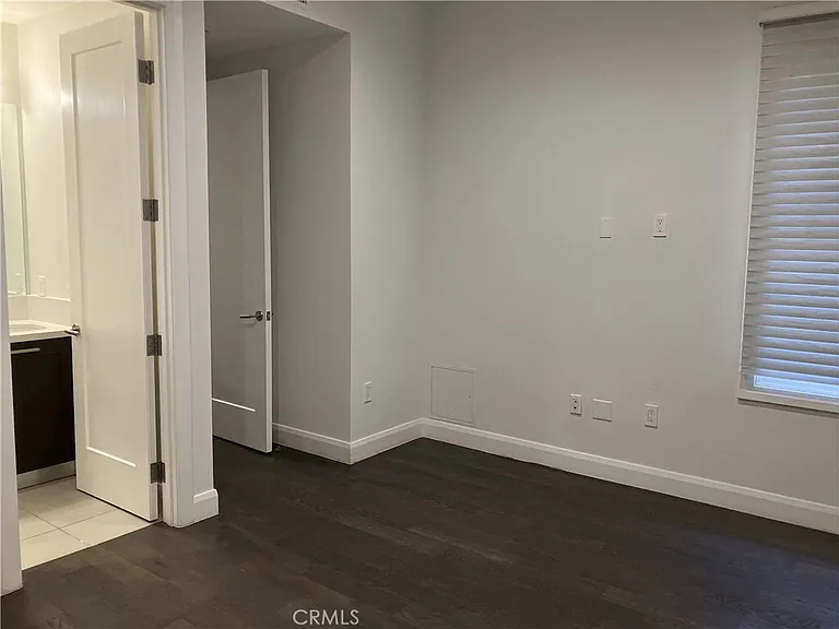 378 W Green St #131 — Photo 22