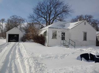 904 Taylor St, Bay City, MI 48708