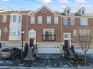366 Federal Ct, Perth Amboy, NJ 08861