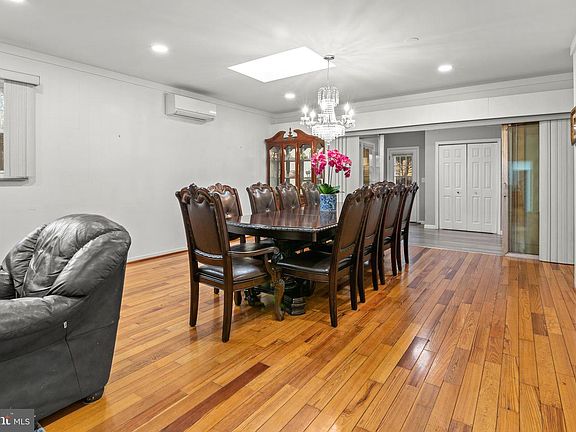 4th image of 3209 Taney Rd