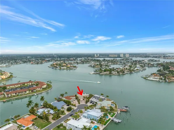 15 Island Dr, Treasure Island, FL 33706