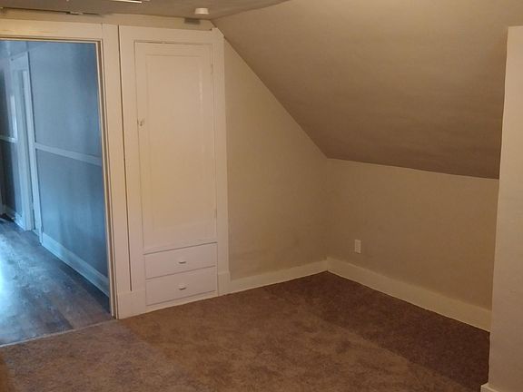 5th image of 3643 E 146th St Floor 3