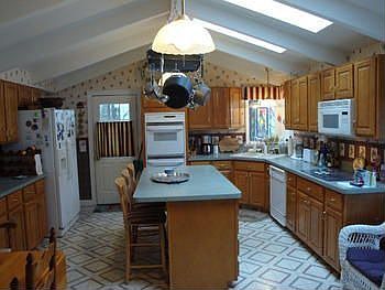 5th image of 1212 Bayberry Ln