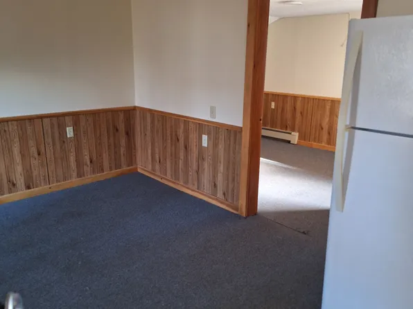 242 High St #2, Farmington, ME 04938