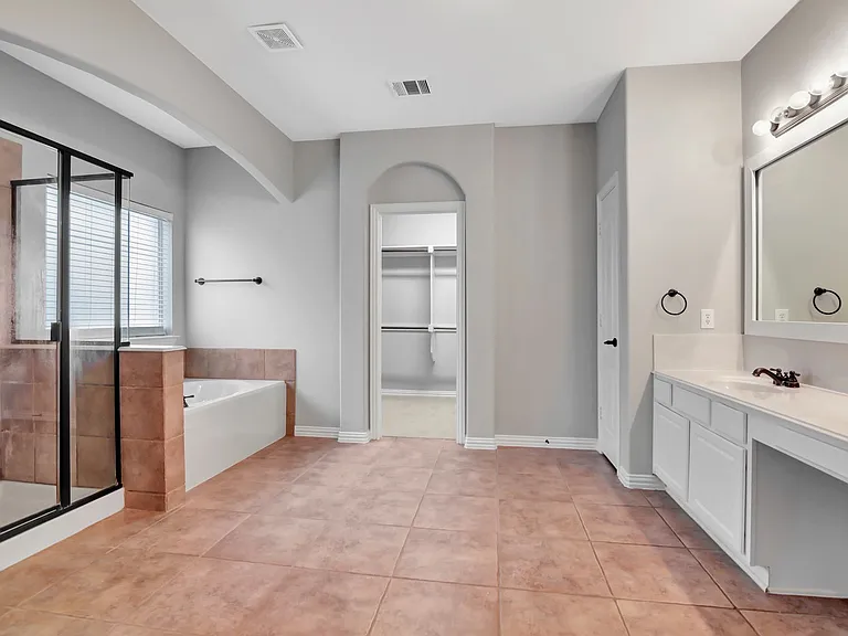 8901 Bent Tree Dr — Photo 25