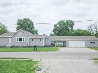 3 Riley, Westville, IL 61883