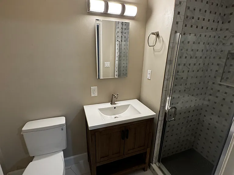 2131 Fernvale Dr — Photo 8