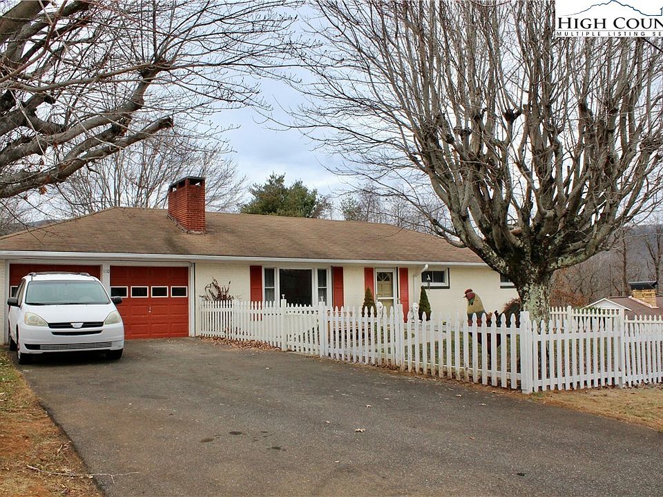 1st image of 110 Knollview Drive