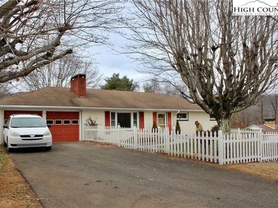 110 Knollview Drive, Jefferson, NC, 28640