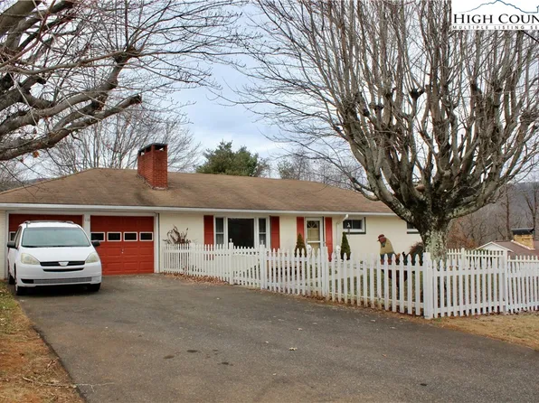 110 Knollview Drive, Jefferson, NC 28640