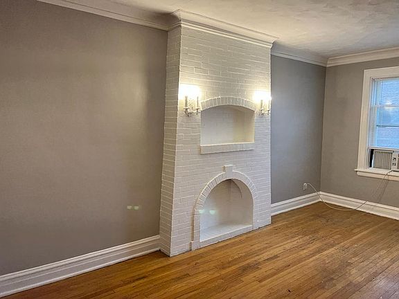 5th image of 7756 S Jeffery Ave #1948-1