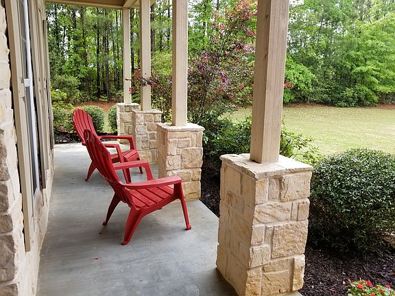 2nd image of 275 Northwood Park