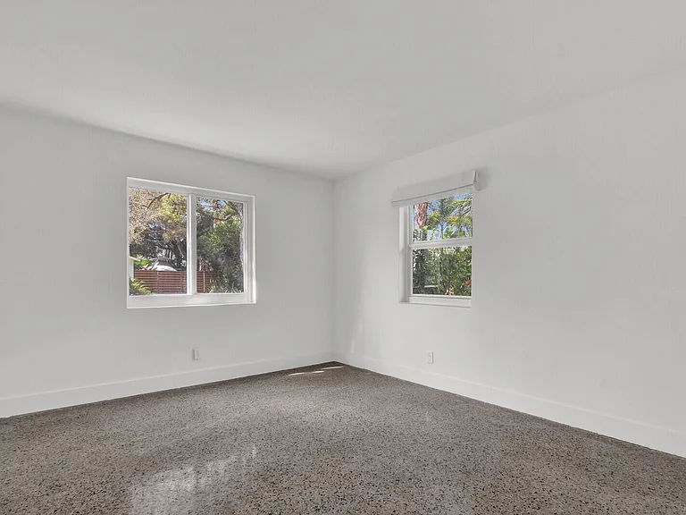 601 Paulina Rd — Photo 20