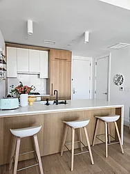 Rented by R New York