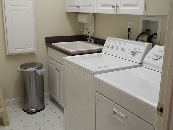 5th image of 3301 W Wyndham Ln