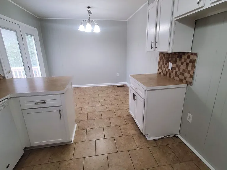 702 Wildwood Ave — Photo 15