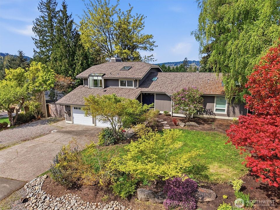 1st image of 1040 NW Honeywood Place