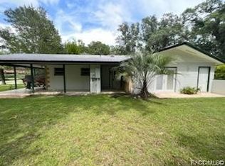 20704 SW Starling Dr, Dunnellon, FL 34431