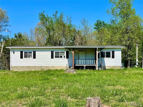 12678 Hyfield Rd, De Soto, MO 63020