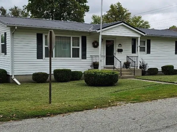 215 Railroad St, Covington, IN 47932
