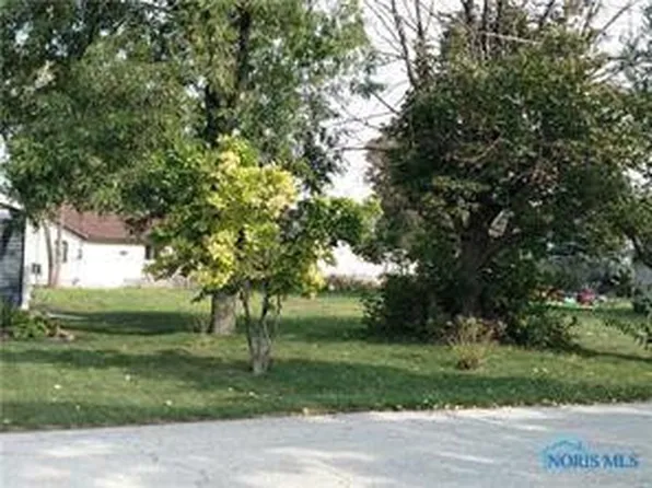 905 Gould St, Northwood, OH 43619